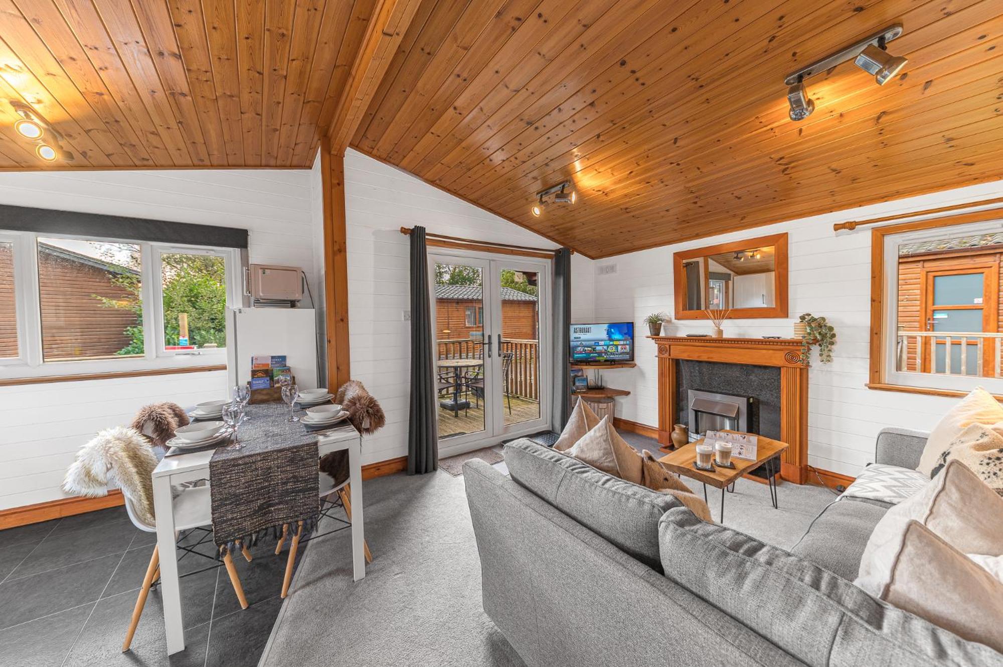 Bowness 45 - 2 Bedroom Lake Windermere Lodge Экстерьер фото